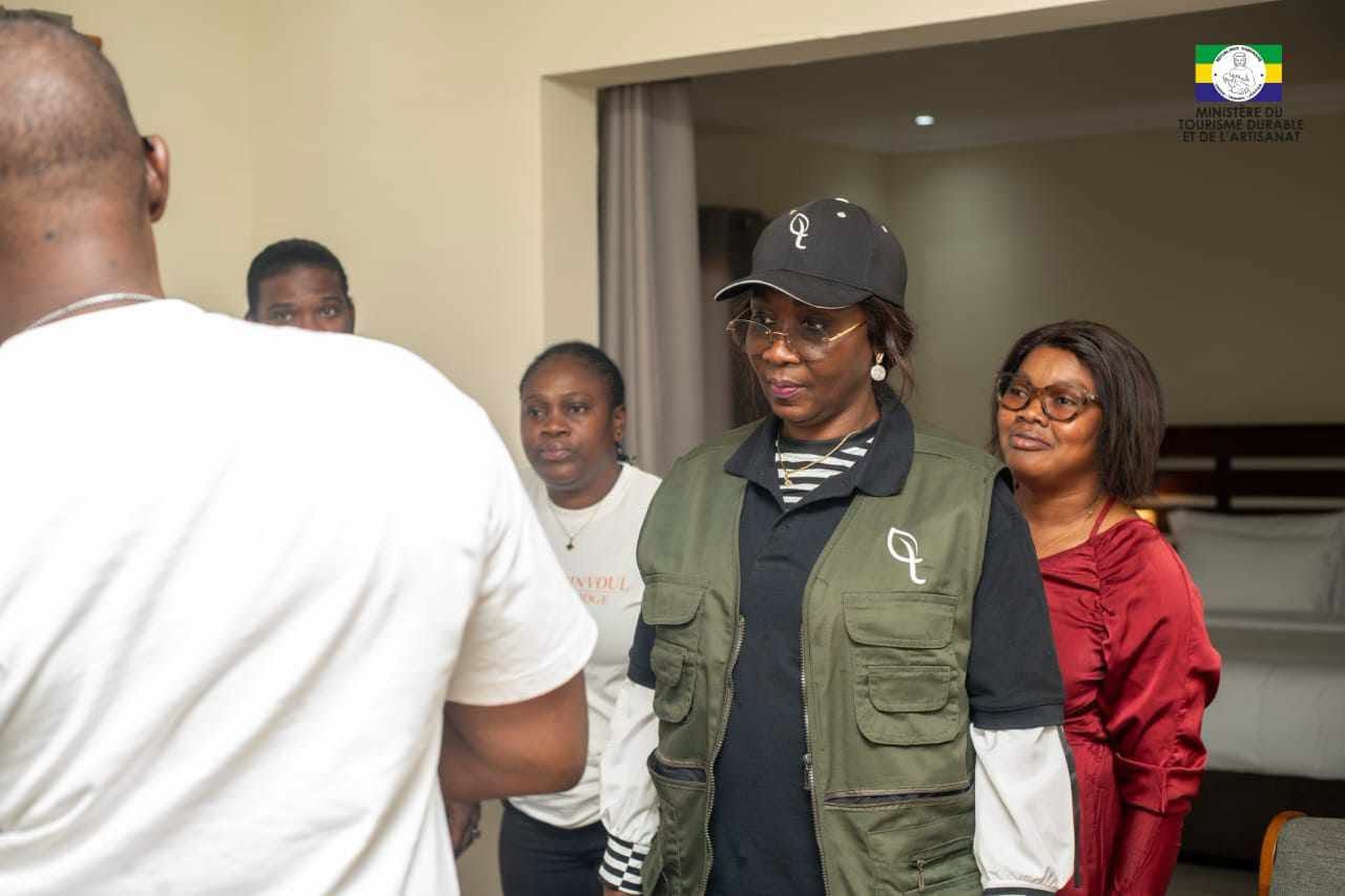GABON / TOURISME DURABLE : LE PR MARCELLE IBINGA ITSITSA BALISE LE TERRAIN DANS LE WOLEU-NTEM POUR UNE CARAVANE 2026 MÉMORABLE